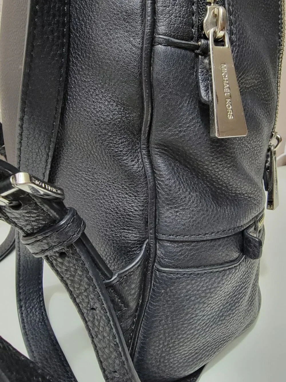 Michael Kors Rhea Medium Black Pebbled Leather Backpack Bag Silver 30S5SEZB1L